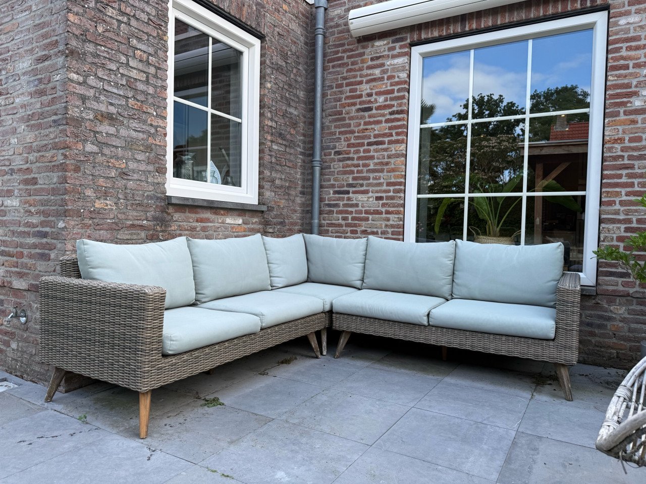 Loungebank le Sud tuinmeubel inclusief tafel