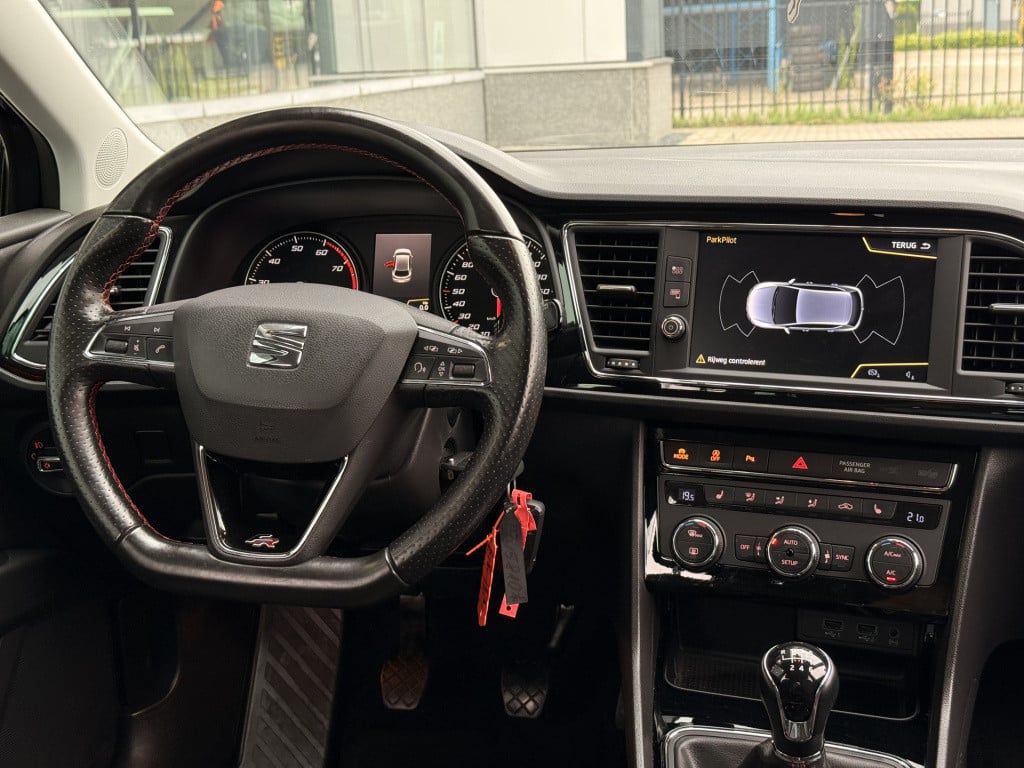 Seat Leon 1.4 ecotsi fr | led | stoelverwarming | parkeersensoren |