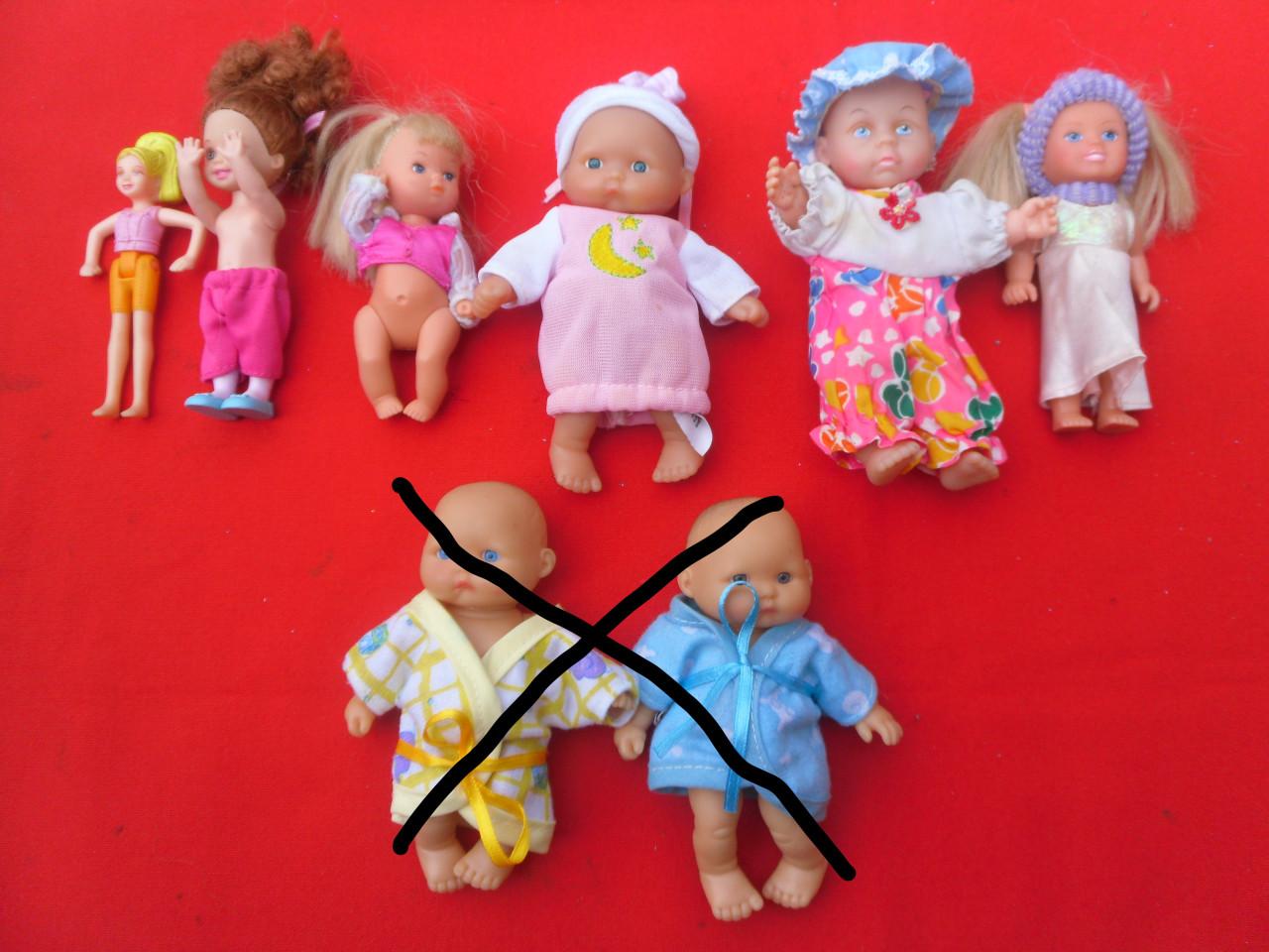 SOORT FURBY`S + 6 KLEINE POPJES