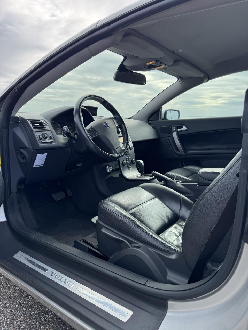 Volvo C70 2.4i Momentum Automaat | 2007 | 127.000 km | Dealer onderhouden