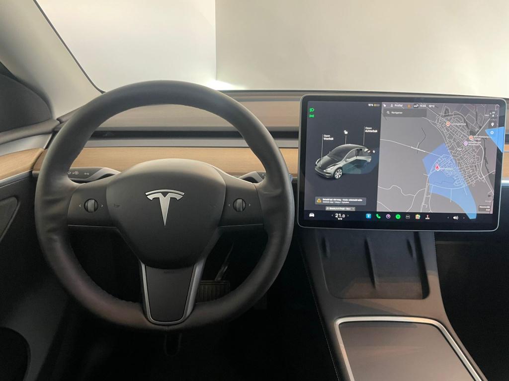 Tesla Model Y long range awd 75 kwh
