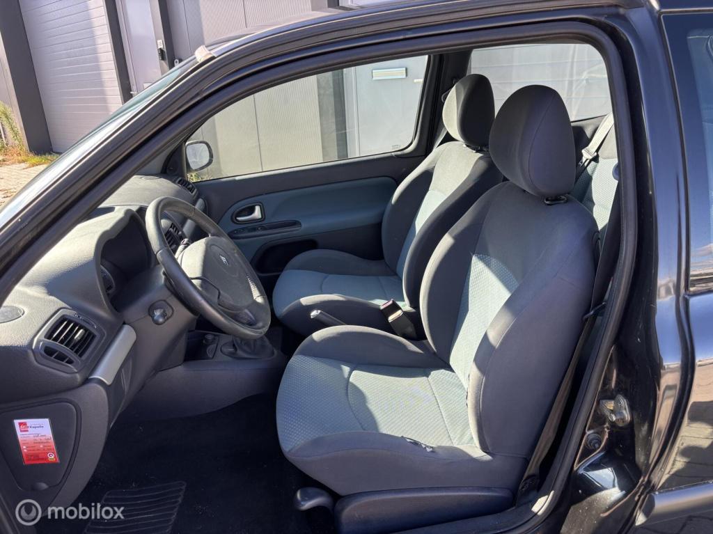Renault Clio 1.2-16v authentique comfort