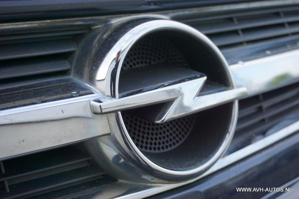 Opel Vectra wagon 1.8-16v comfort