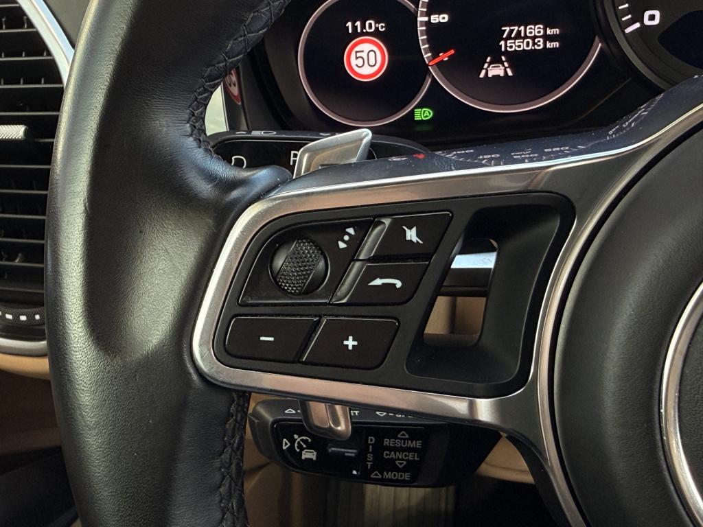 Porsche Cayenne 3.0 | sportdesign | pano | sportchrono | luchtvering | acc 