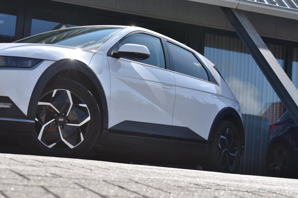 Hyundai Ioniq 5 style 73kwh soh 100% | trekhaak | nap | camera | apple carp