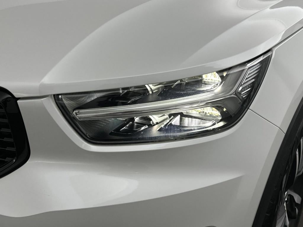 Volvo XC40 t4 211pk recharge r-design| 360camera| trekhaak| adap.cruise