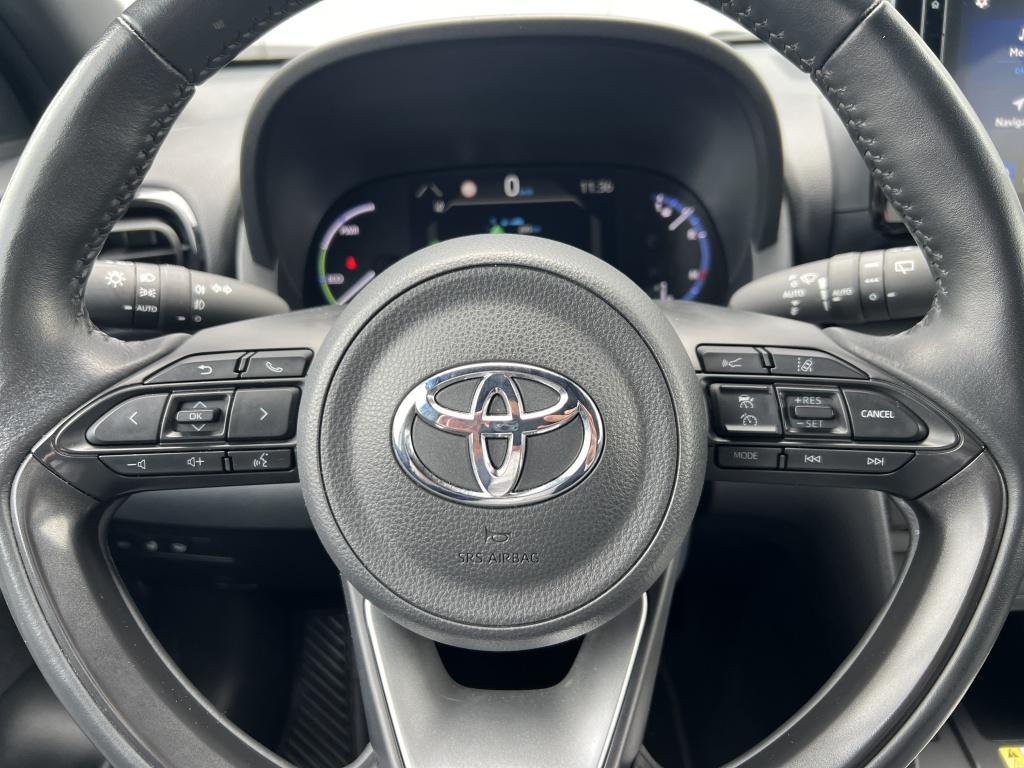 Toyota Yaris Cross 1.5 hybrid dynamic | all-seasonbanden | comfort pack