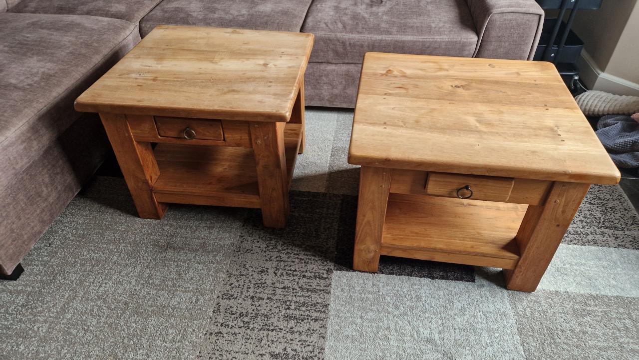 2 teakhouten salontafels