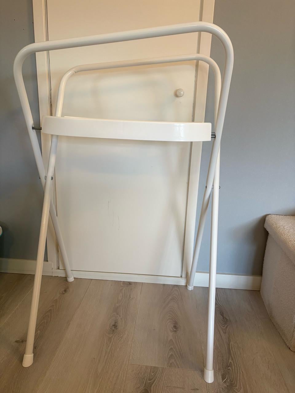 Kinderbadje met standaard