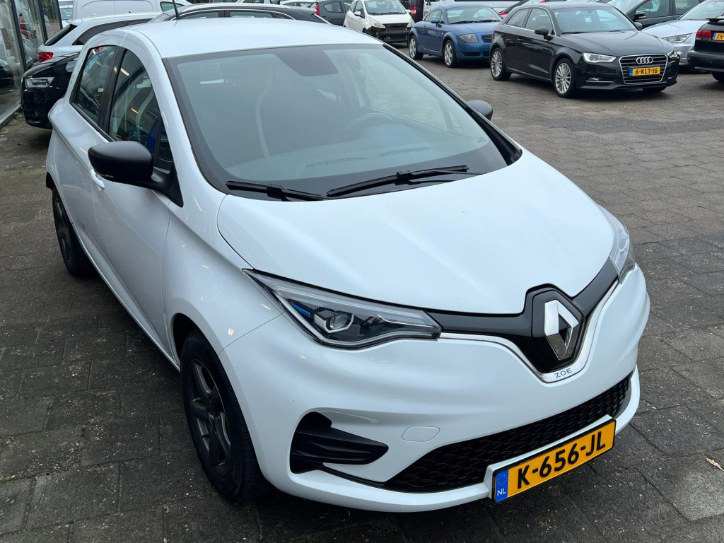 Renault Zoe r110 life carshare 52 kwh, afneembare trekhaak enz..