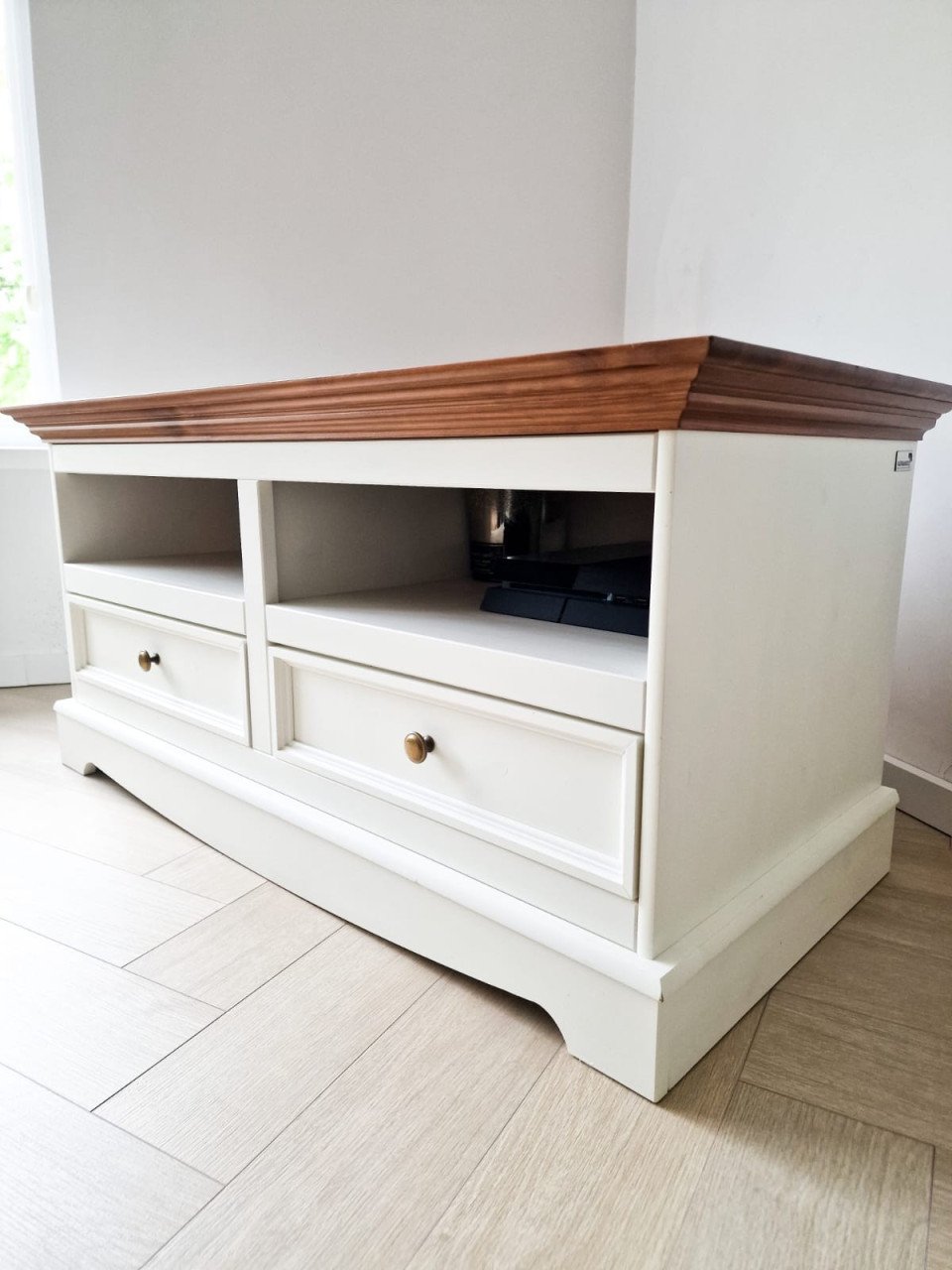 Houten tv-meubel met soft-close lades!