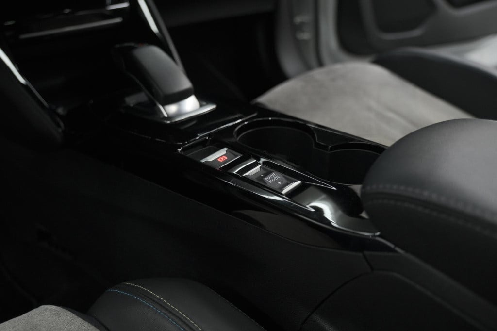 Peugeot E-2008 ev gt pack 50 kwh | schuif-/kanteldak | adaptieve cruise con