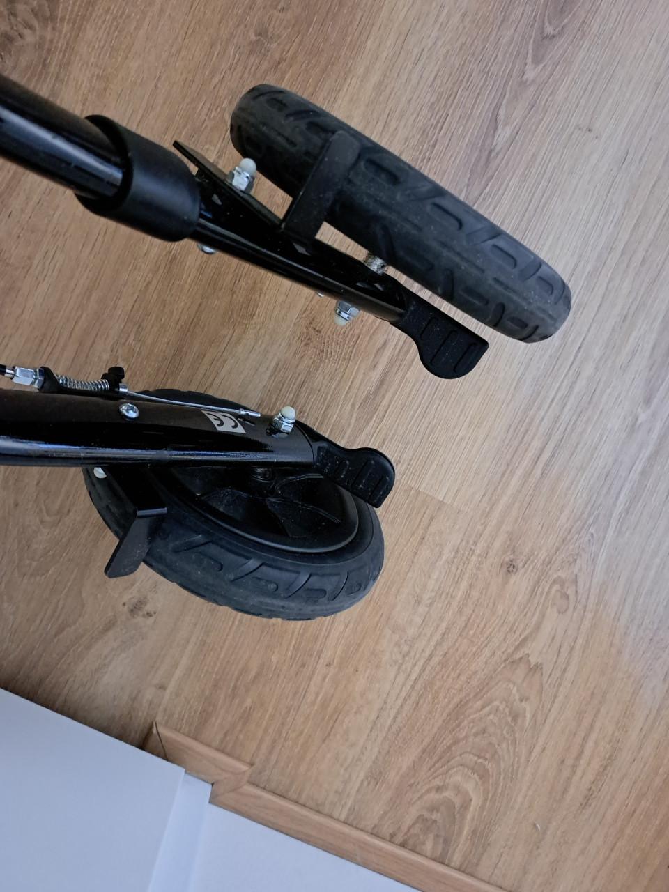 Rollator lichtgewicht en opvouwbaar - zitfunctie - voor BINNEN EN BUITEN.