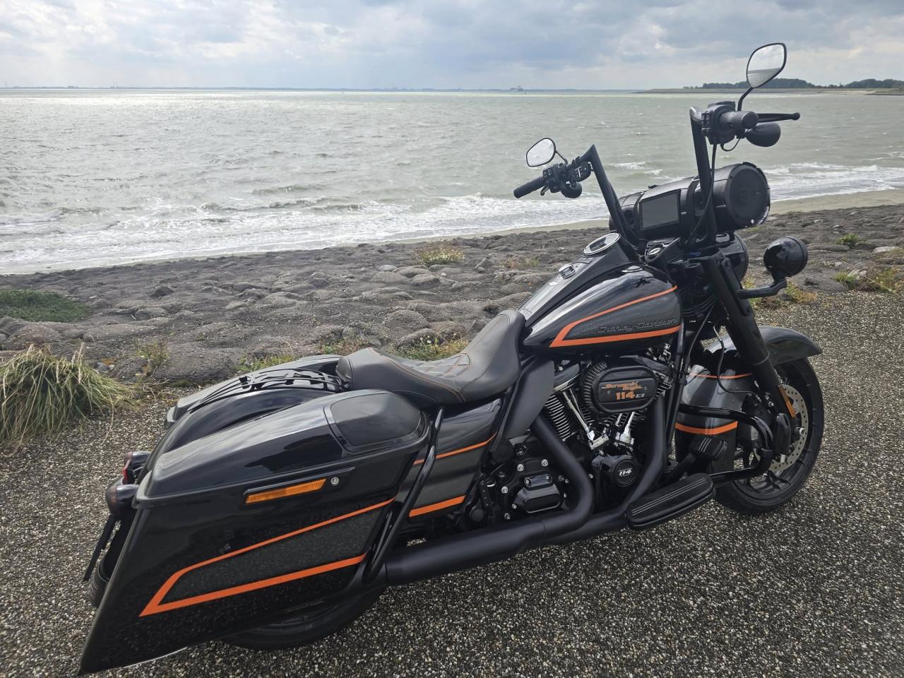 Harley-Davidson Road King Special Apex
