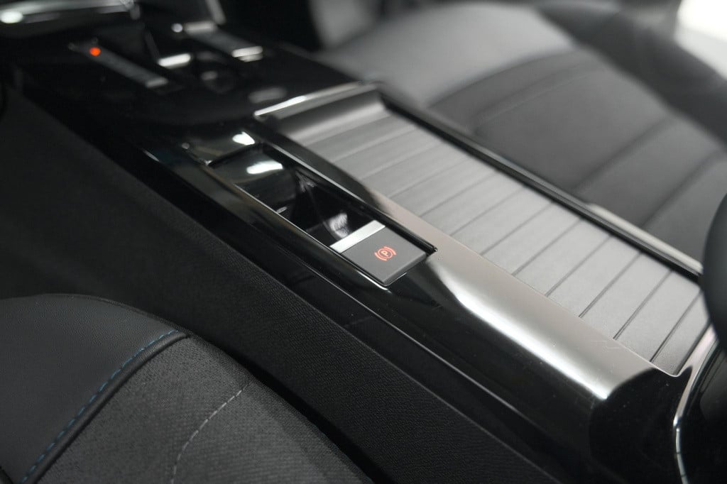 Citroen Ë-c4 feel pack 50 kwh | camera | navigatie | apple carplay | parkee
