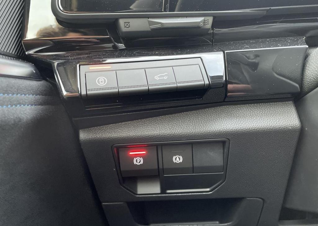 Renault Austral 1.2 e-tech full hybrid 200 iconic esprit alpine - nieuw mod