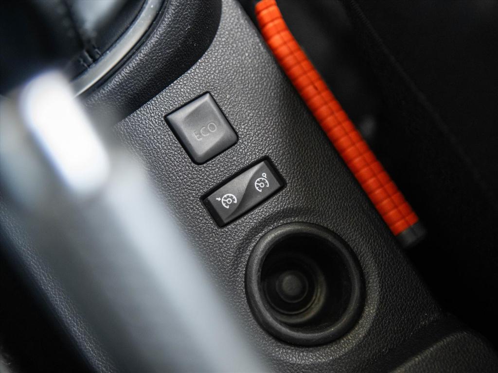 Renault Captur energy tce 90 intens | climate control | navi full map | | l