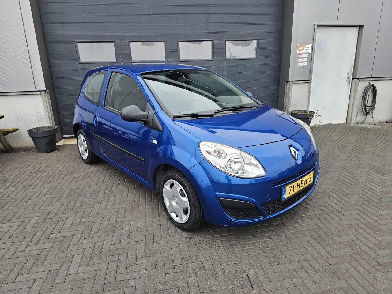 TE KOOP RENAULT TWINGO 1.2 16V MET AIRCO