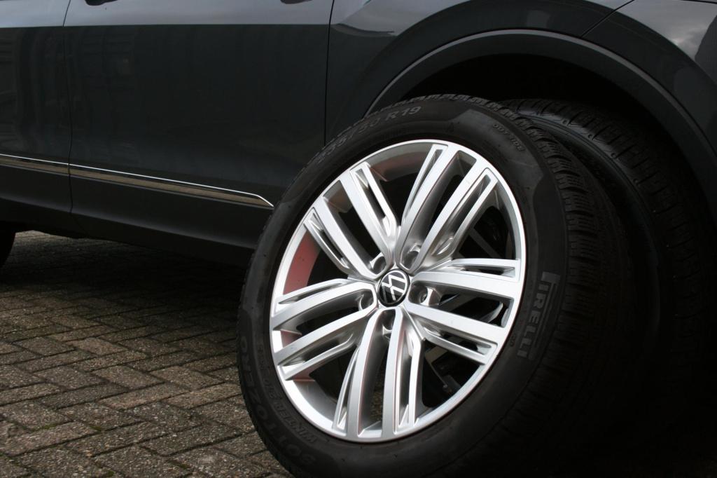 Volkswagen Tiguan 1.4 tsi ehybrid elegance