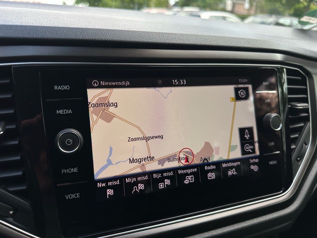 Volkswagen T-roc 1.0 tsi style // led koplampen // trekhaak //