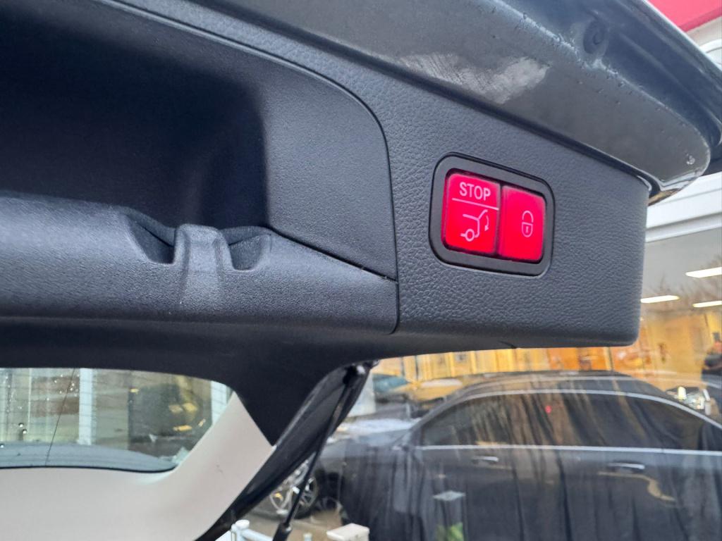 Mercedes-Benz Glc 300e 4matic business solution