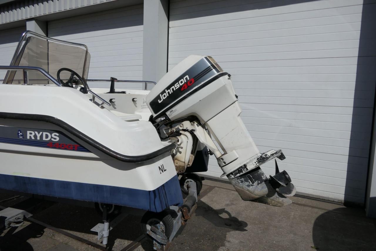 Te koop console boot 40pk