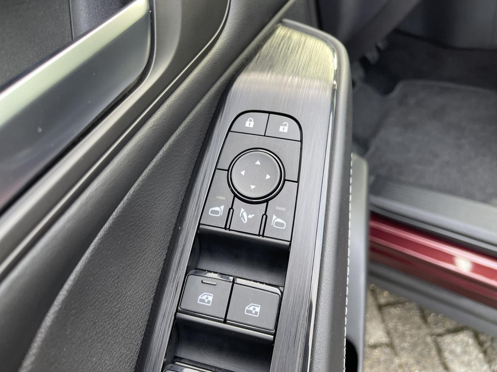 Nissan Qashqai 1.3 mhev n-connecta design pack | panoramadak | navigatie | 