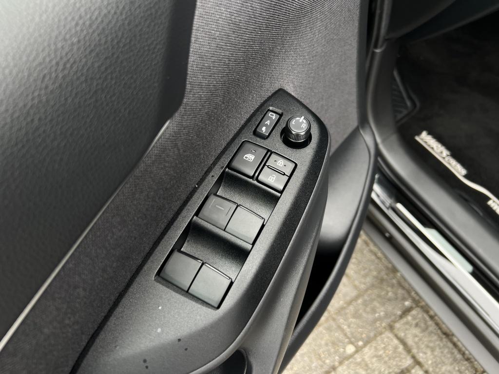 Toyota Yaris Cross 1.5 hybr 130 dynamic | trekhaak | dodehoek | parkeersens