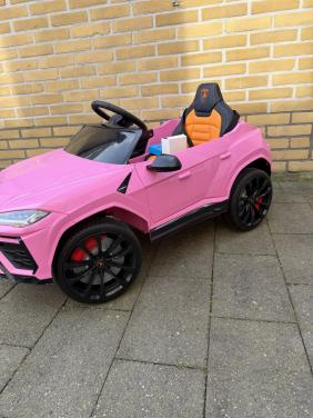 Lamborghini Urus Roze NIEUW
