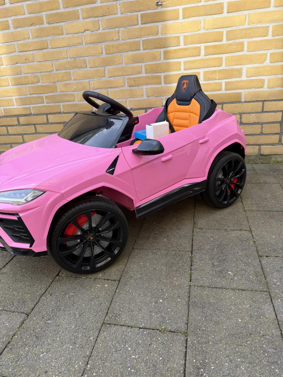 Lamborghini Urus Roze NIEUW