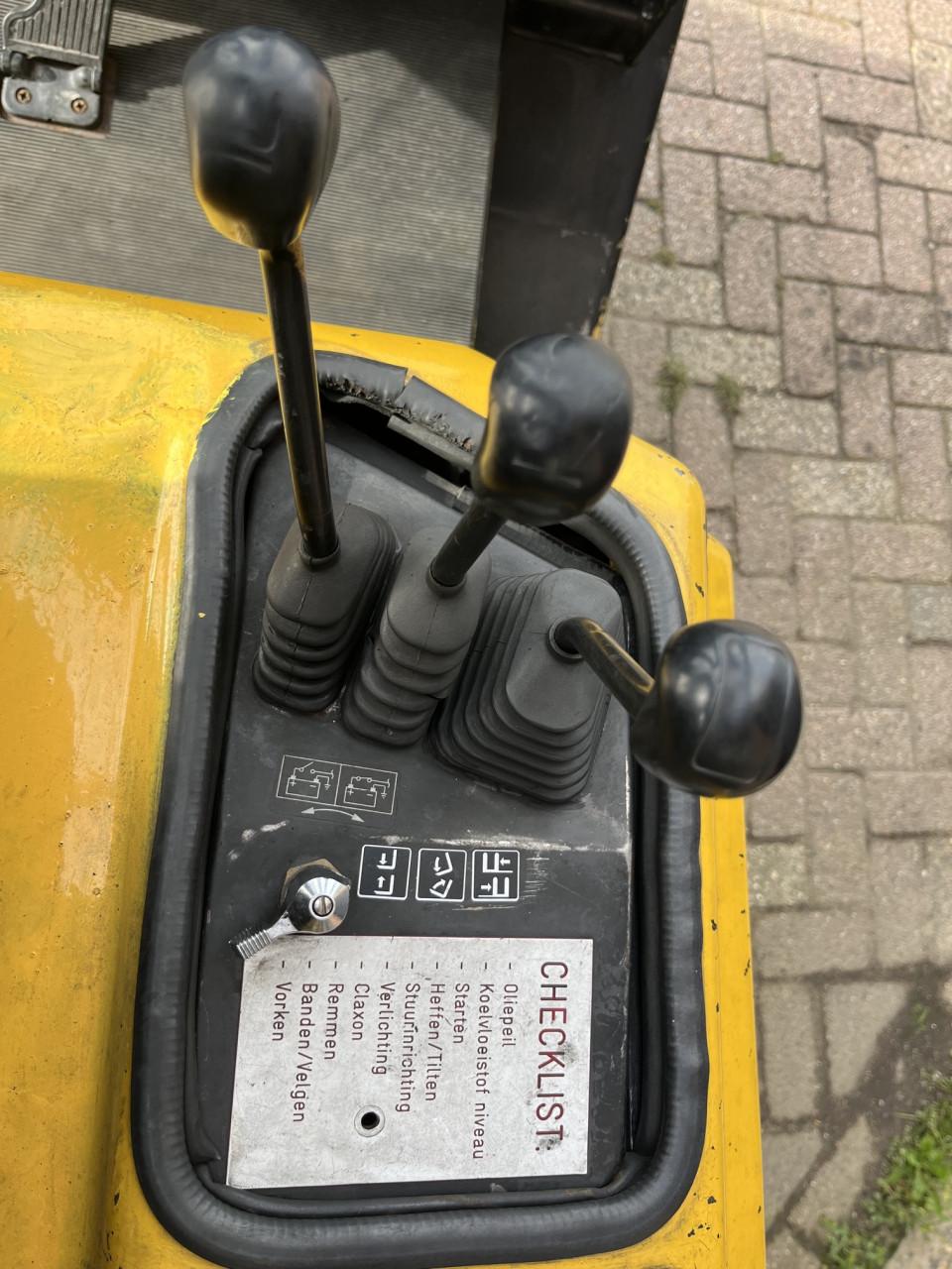 Yale GLP25RF LPG heftruck – 2.500 kg hefvermogen