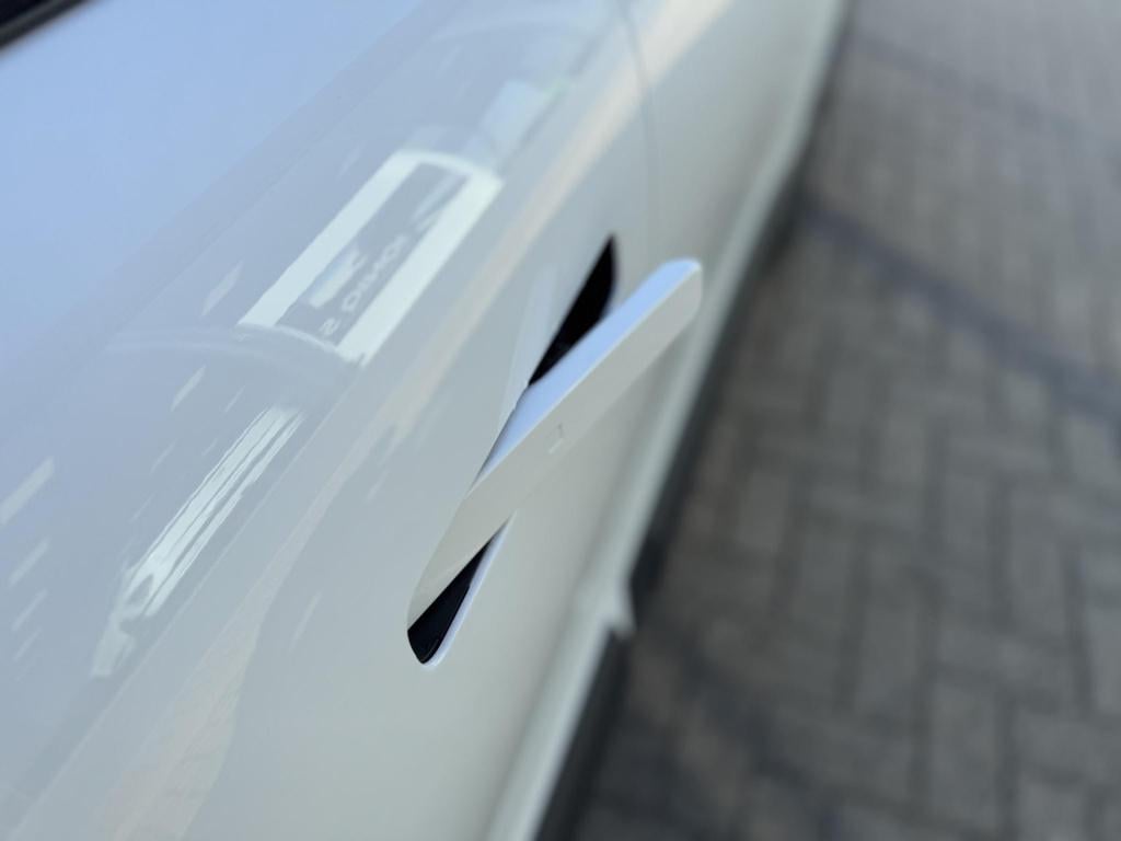 Hyundai Ioniq 6 lounge 77.4 kwh soh 97% + camera buitenspiegels!