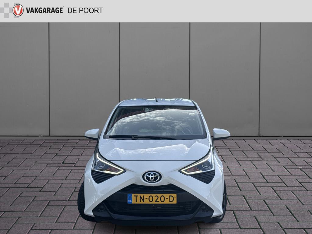Toyota Aygo 1.0 vvt-i x-play | cruisec. | camera | airco | carplay | sportv