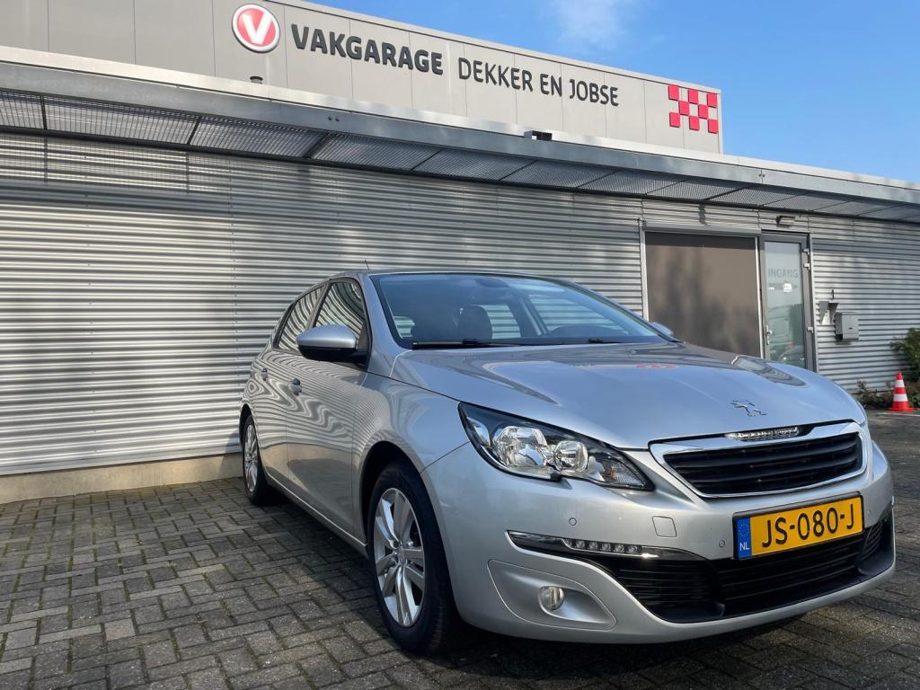 Peugeot 308 1.2 puretech blue lease premium