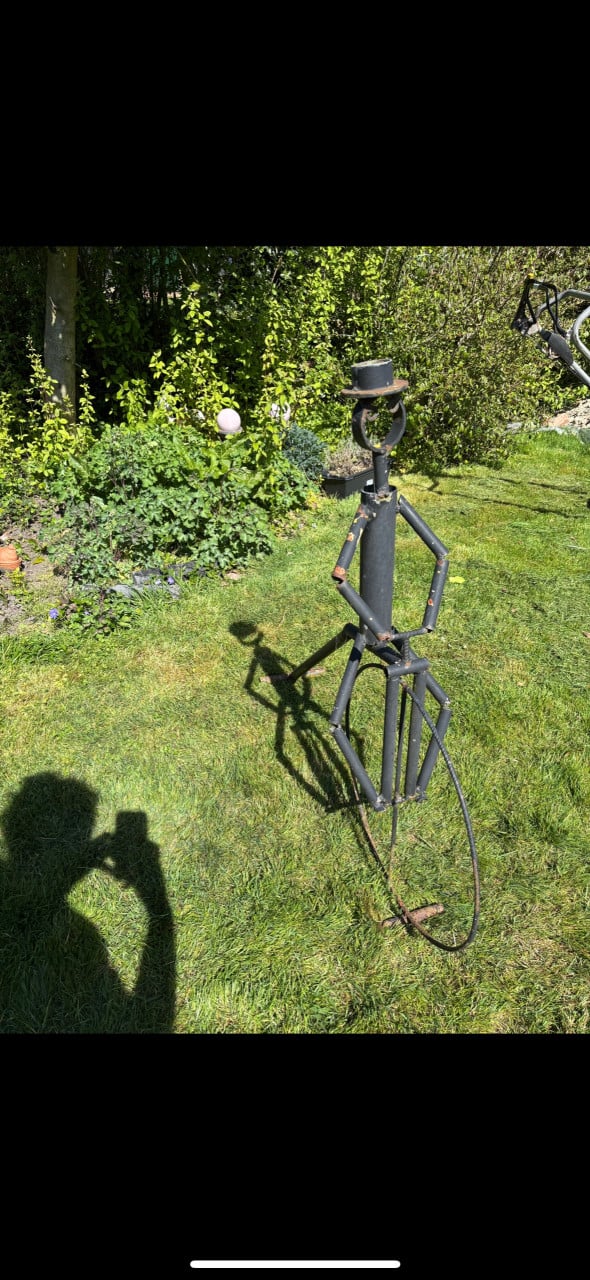 Kunstwerk tuin fiets