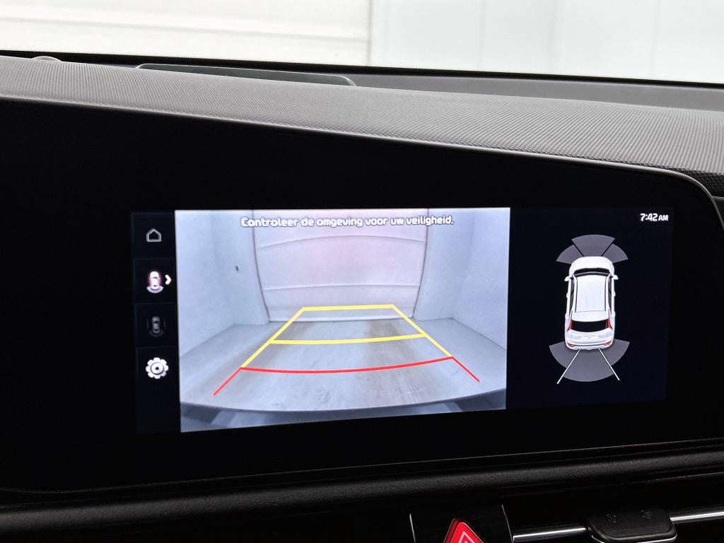 Kia Niro 1.6 gdi phev launch edition