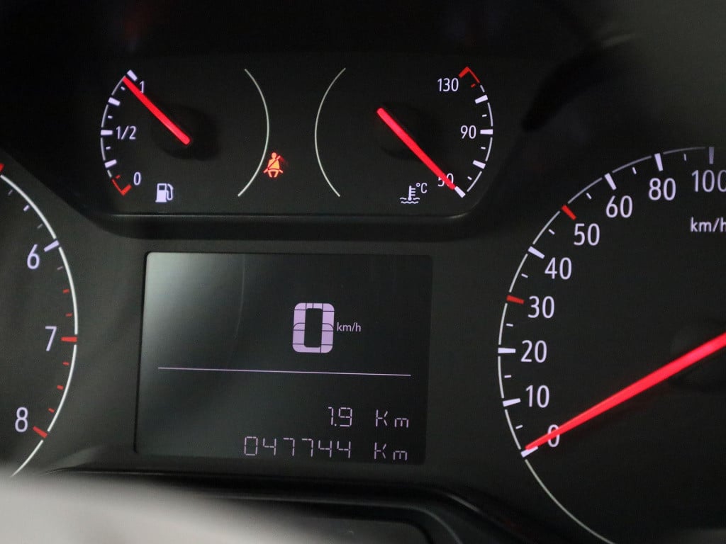Opel Combo 1.5d l1h1 edition | navigatie | apple carplay/android auto | par