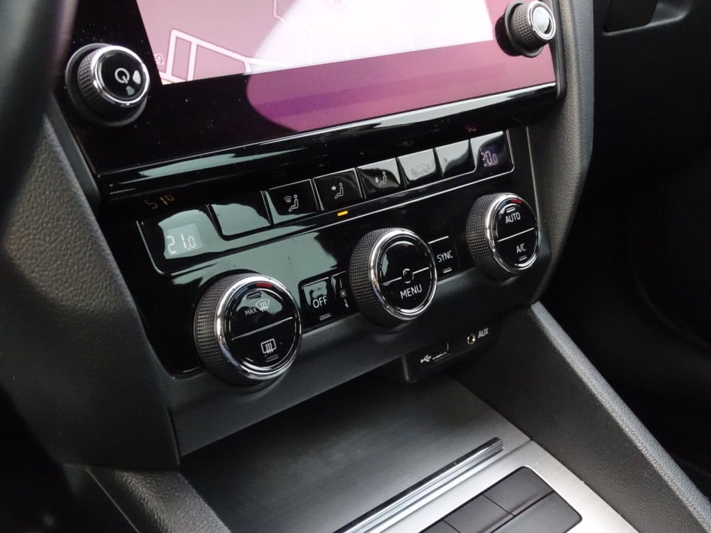 Skoda Octavia 1.0 tsi greentech ambition business