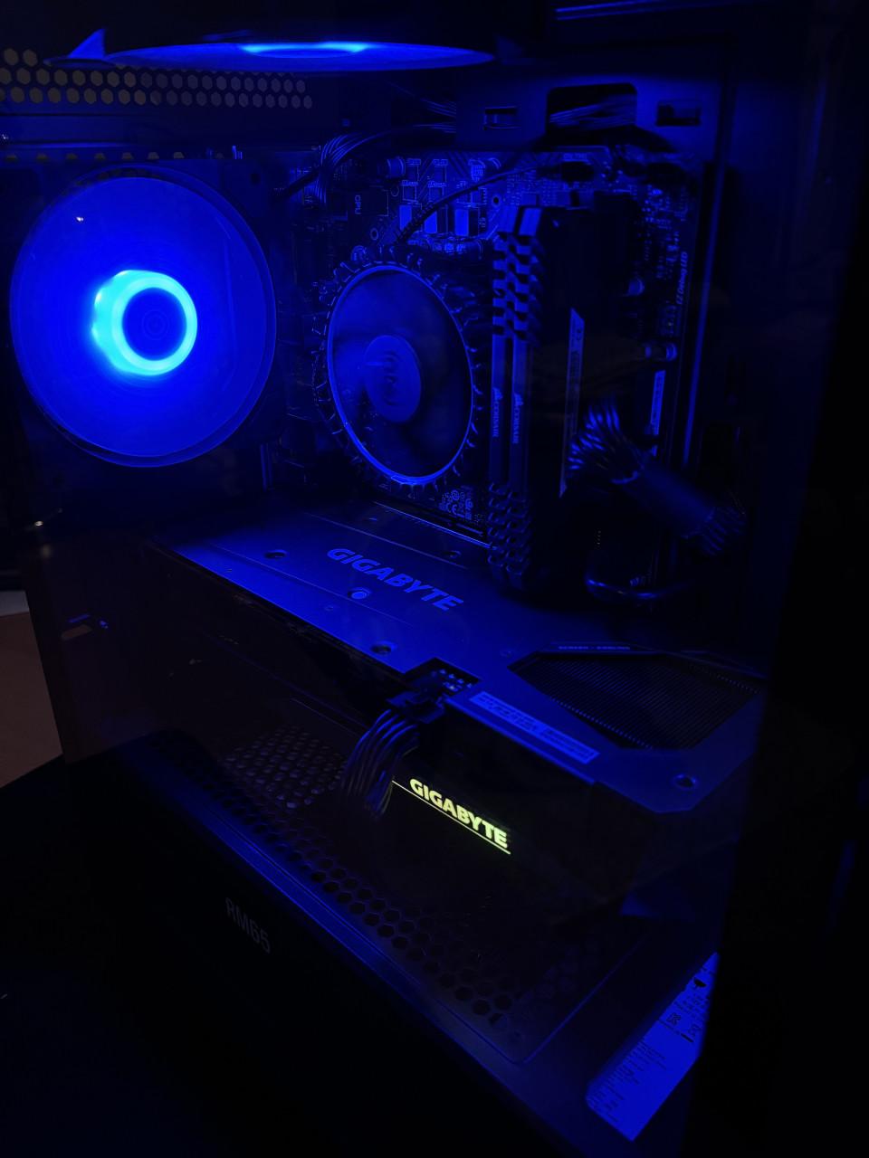 Game pc Intel i5 12400F en RX 7600