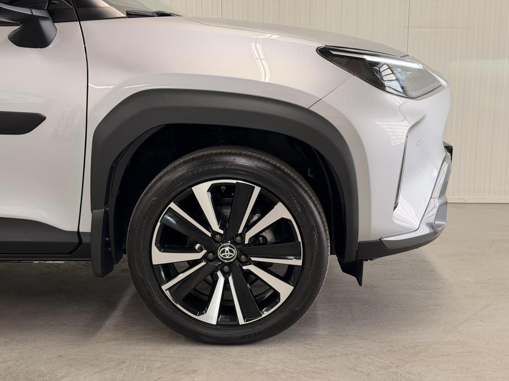 Toyota Yaris Cross 1.5 hybrid launch ed| pano| jbl| hud| adap.cruise| leder