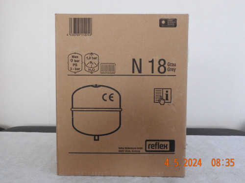 Expansievat Reflex N18 Grijs nieuw in doos