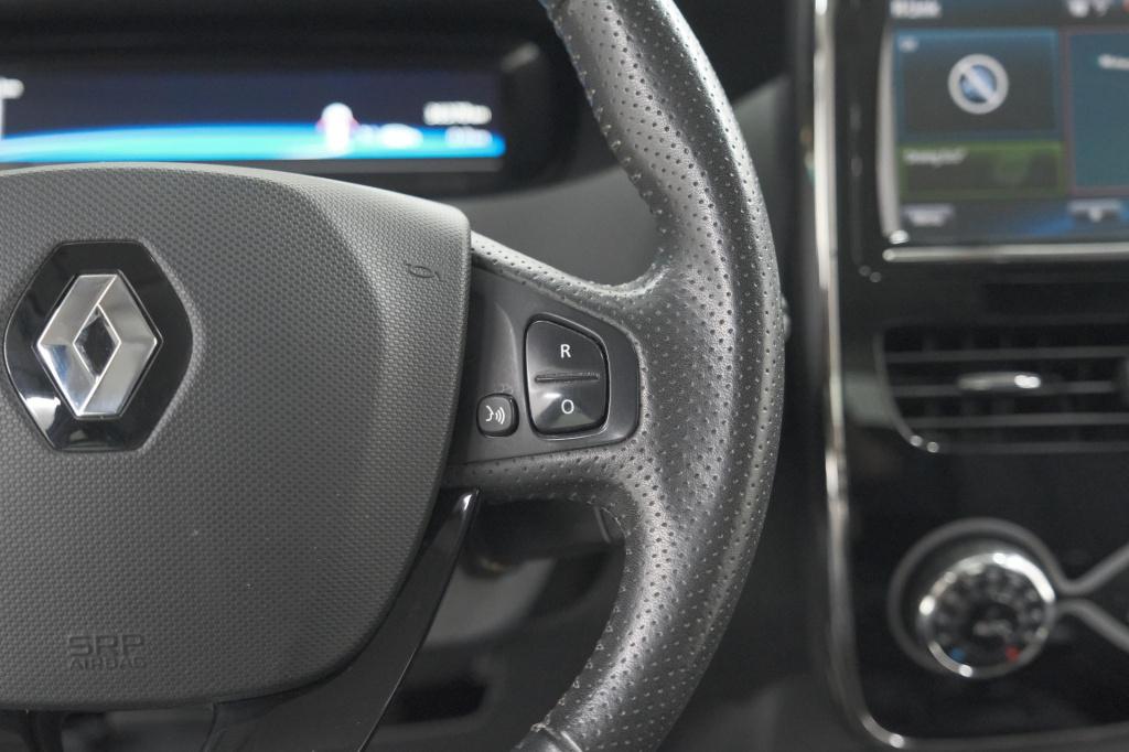 Renault Zoe q90 intens quickcharge 41 kwh | huuraccu | navigatie | parkeers