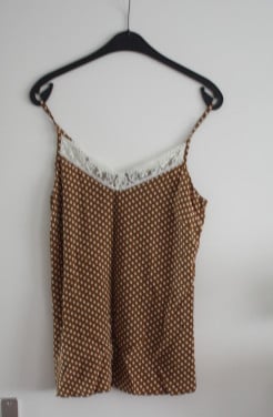 Nieuw top bruin met beige stippen  maat 34