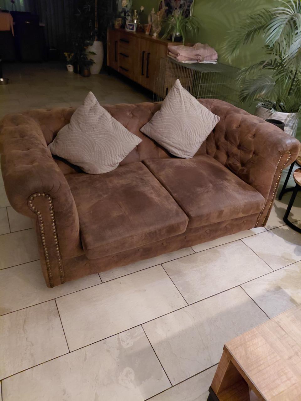 Bankstel 3 en 2 zits Chesterfield