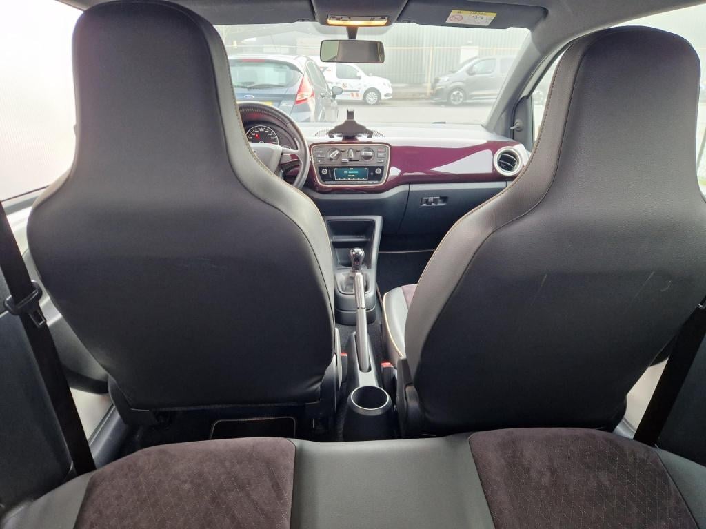 Seat Mii 1.0 mii by cosmopolitan