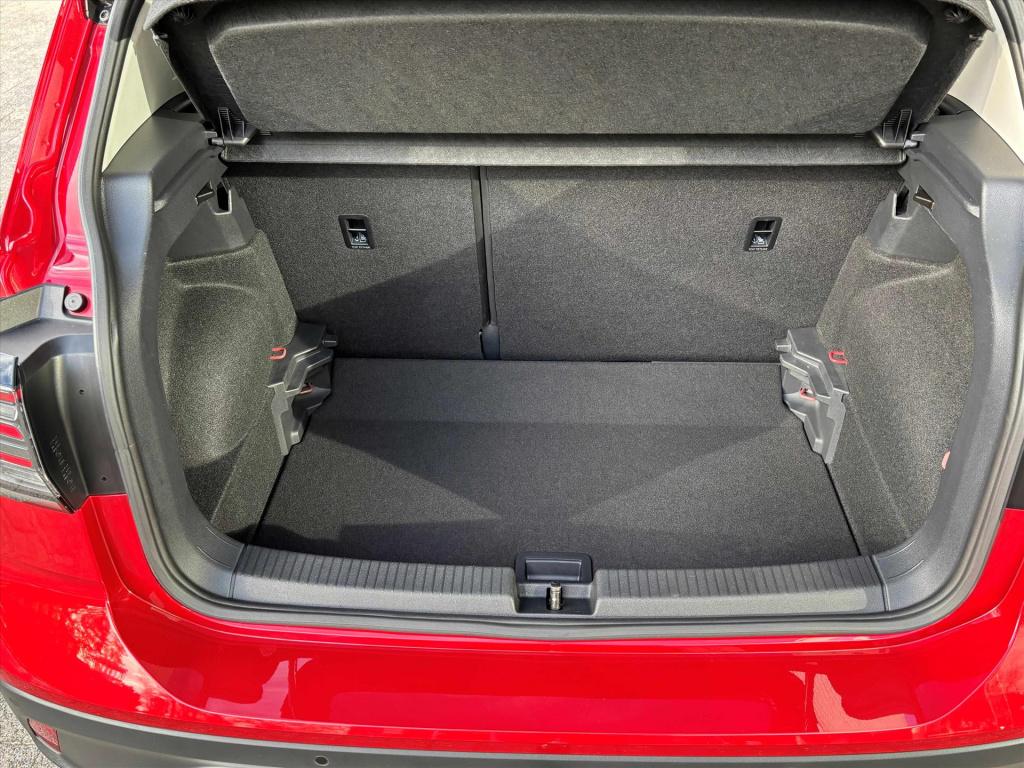 Volkswagen T-cross 1.0 tsi 110pk 7-dsg style| led|trekhaak| dode hoek|adapt