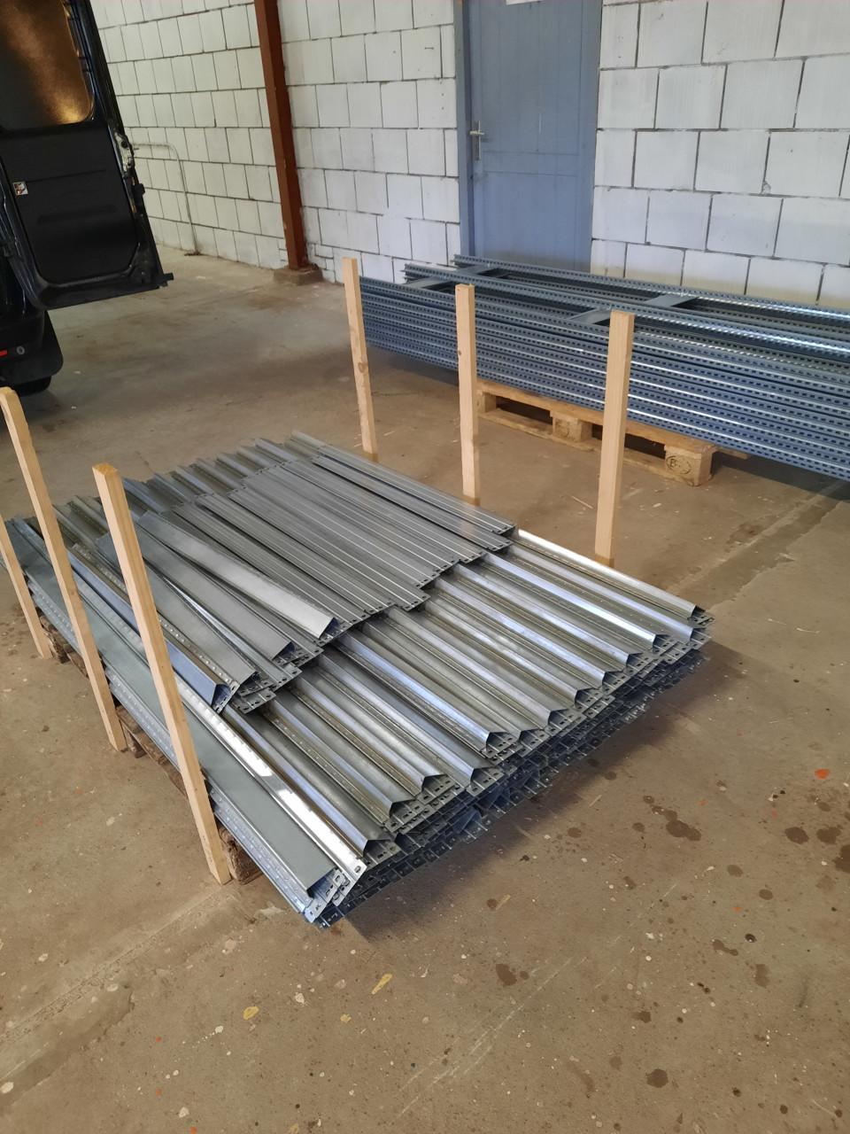 Stellingmateriaal stellingen bandenstelling legbordstelling gegalvaniseerd