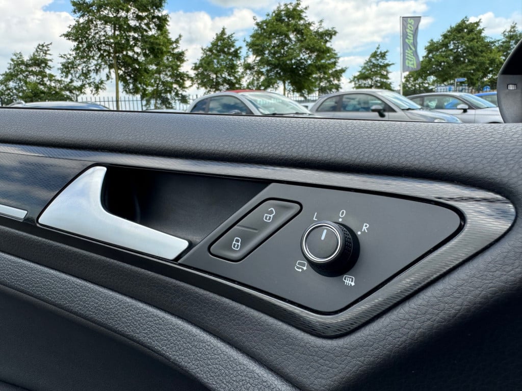 Volkswagen Golf 2.0 tsi gti performance * panoramadak * leer * xenon * navi