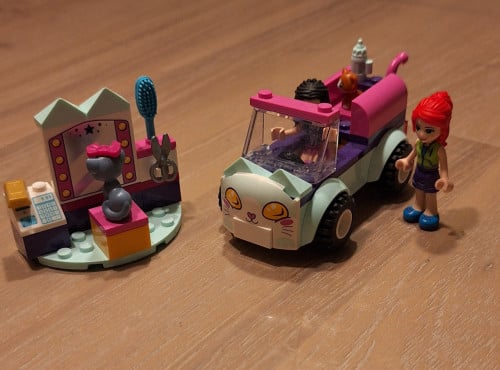 LEGO Friends 41439 Kattenverzorgingsauto met 2 poppetjes, kat en kitten