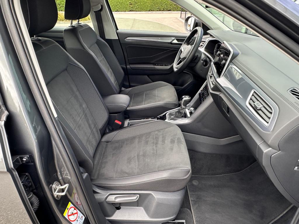 Volkswagen T-roc 1.5 tsi 150pk dsg style | dode hoek | camera | keyless | e